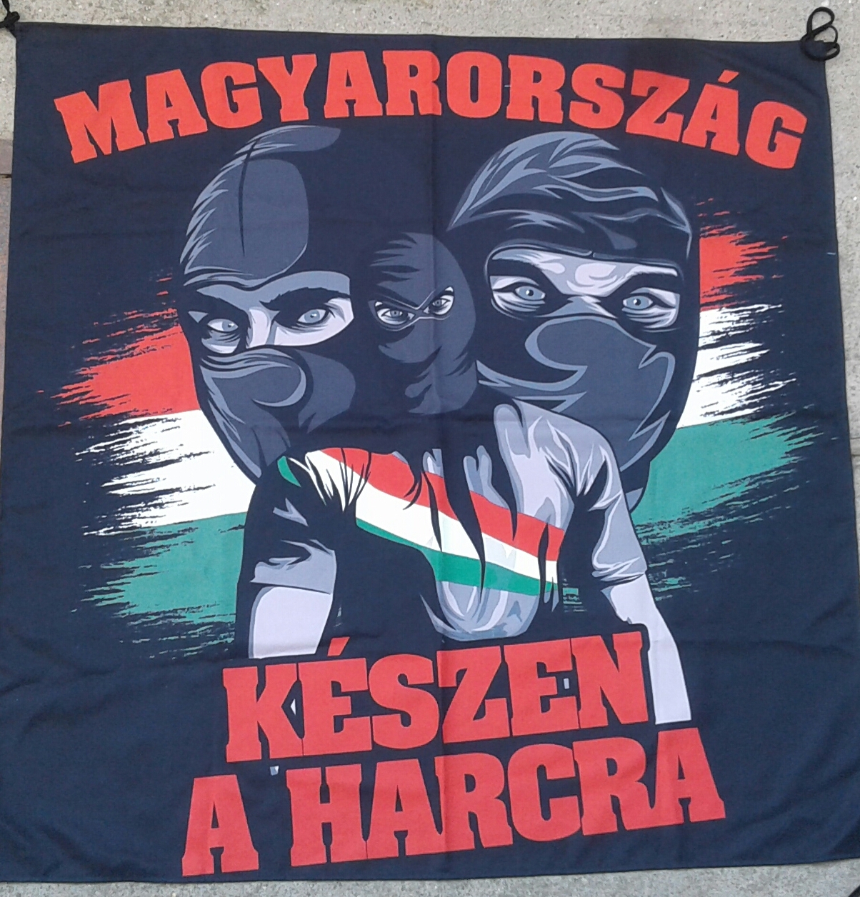 20181009_134550-1 KÉSZEN A HARCRA ZÁSZLÓ - Image 1