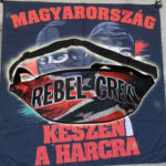 REBEL CREW ÖVTÁSKA
